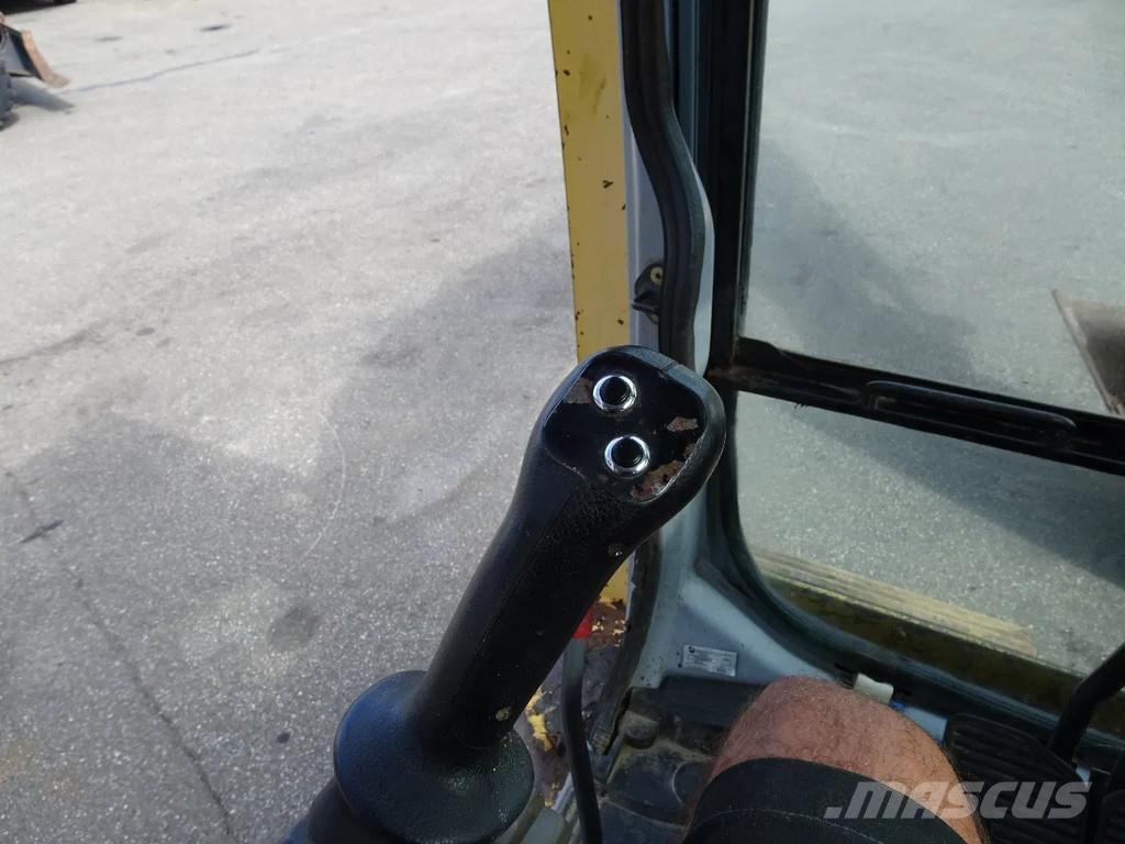 New Holland E195 Excavatoare pe șenile
