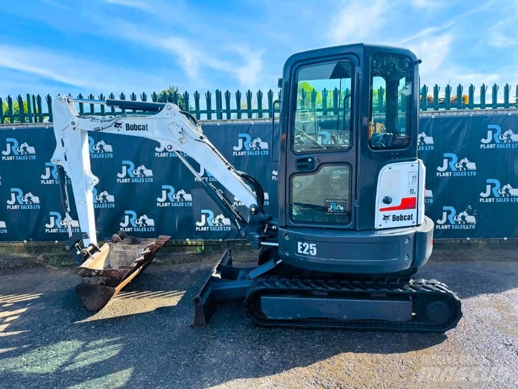 Bobcat E 25 Mini excavatoare < 7t