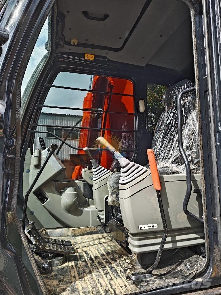 Hitachi ZX 130 Excavatoare pe șenile
