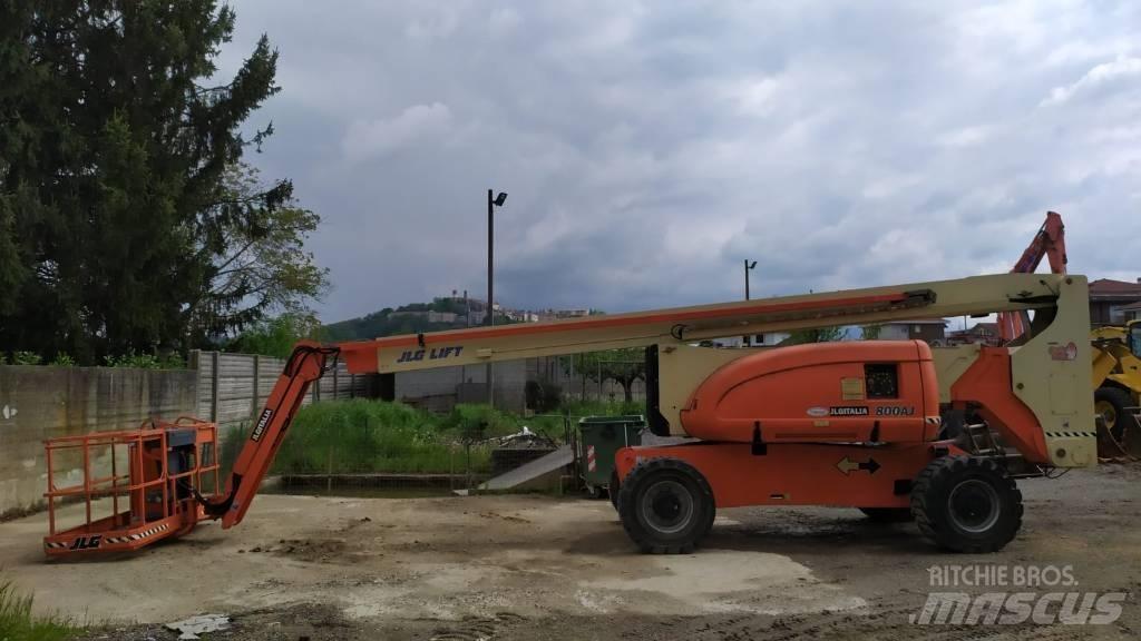 JLG 800 AJ Nacele cu brat articulat
