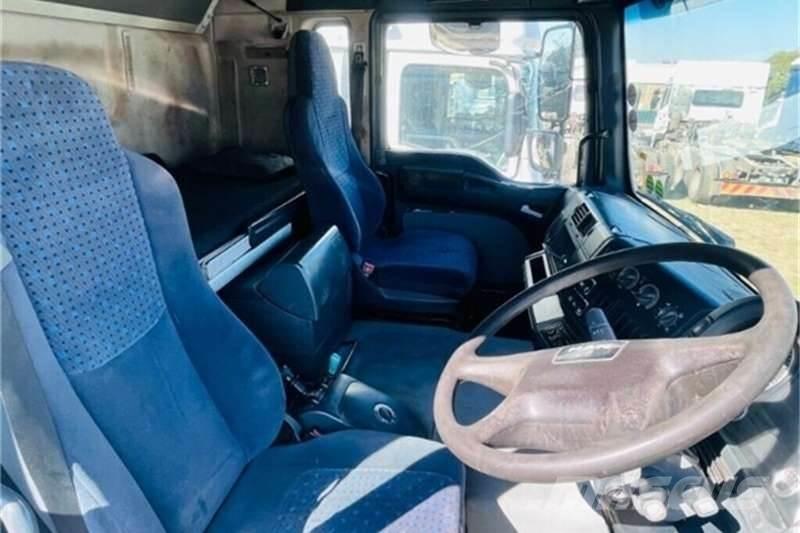 UD TRUCKS QUON Altele