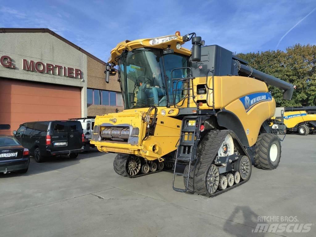 New Holland CR 9090 Combine de secerat