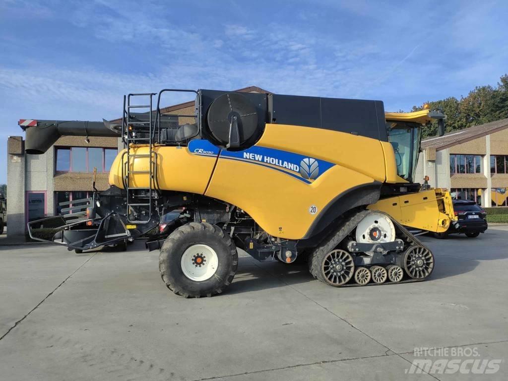 New Holland CR 9090 Combine de secerat