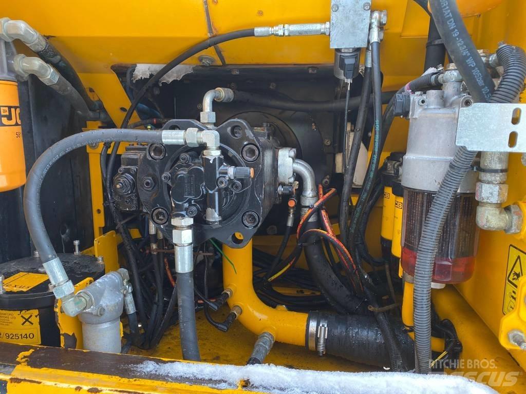 JCB JS 290 LC Excavatoare pe șenile
