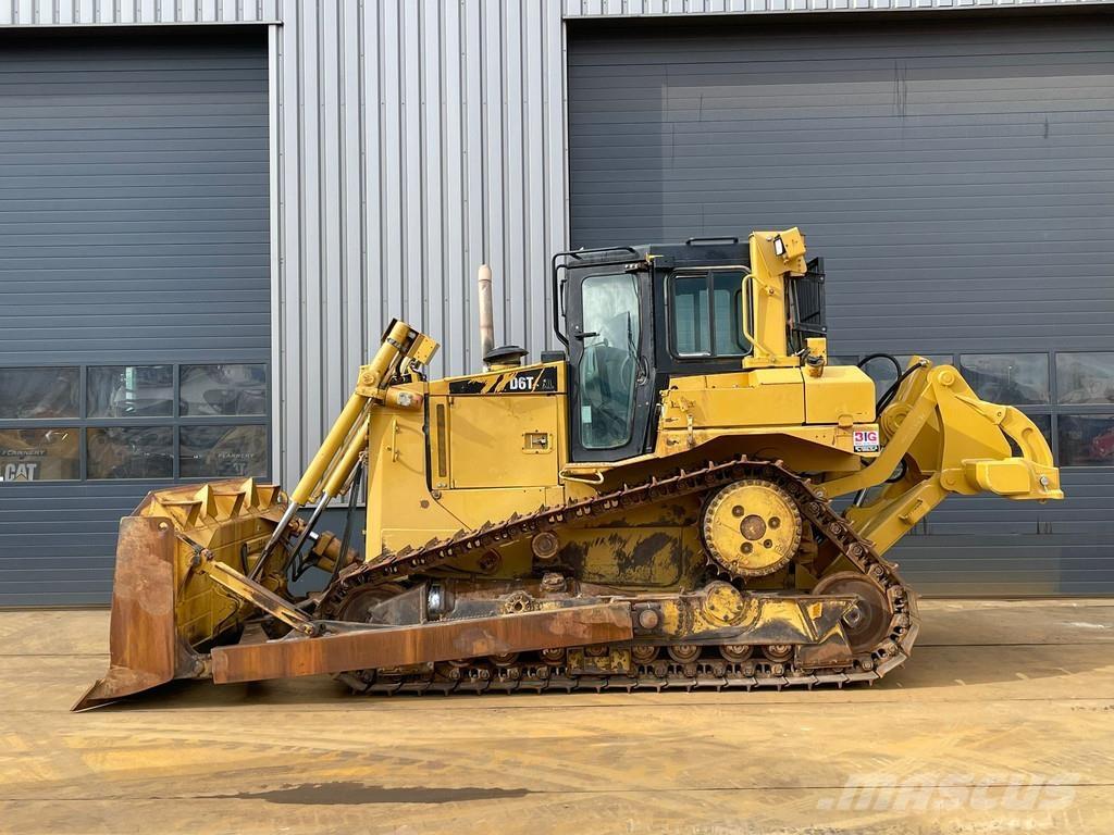 CAT D6T XL Buldozere pe senile