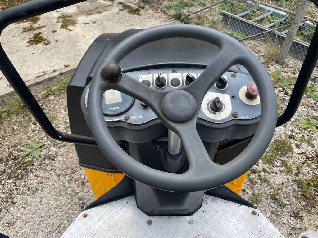 Bomag BW 120 AD-4 Cilindri compactori dubli
