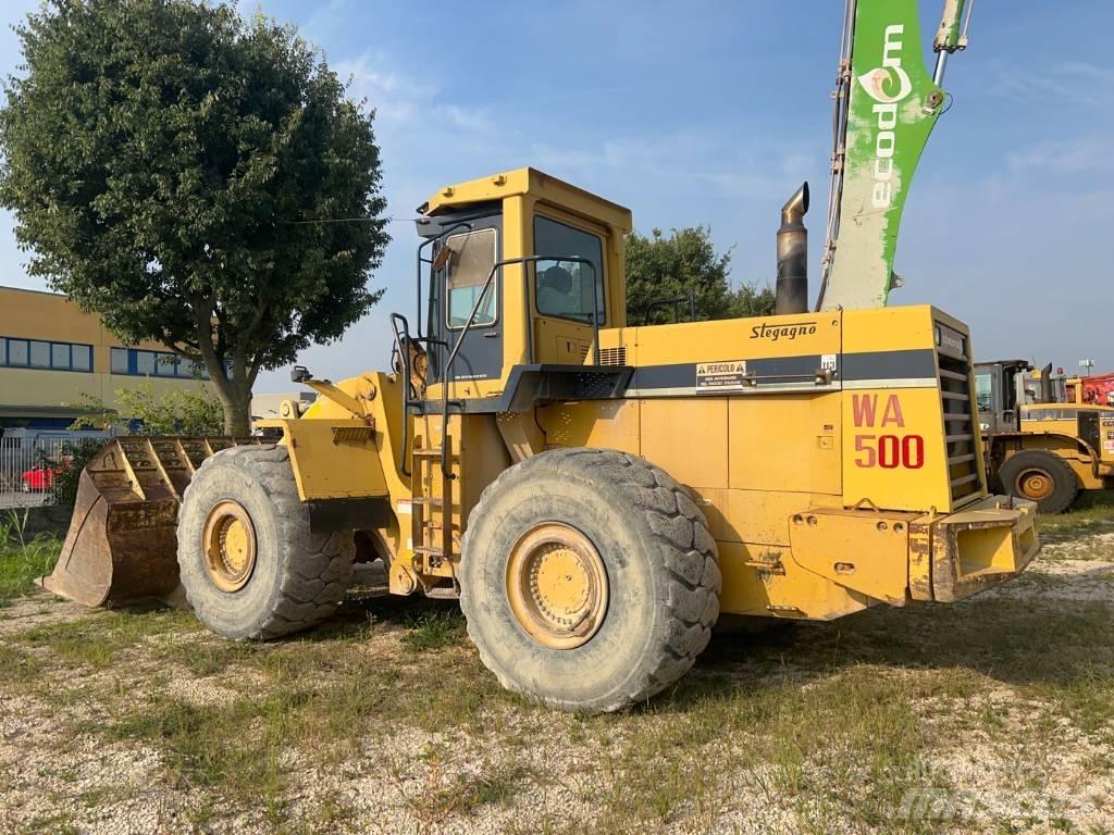 Komatsu WA 500-1 Incarcator pe pneuri