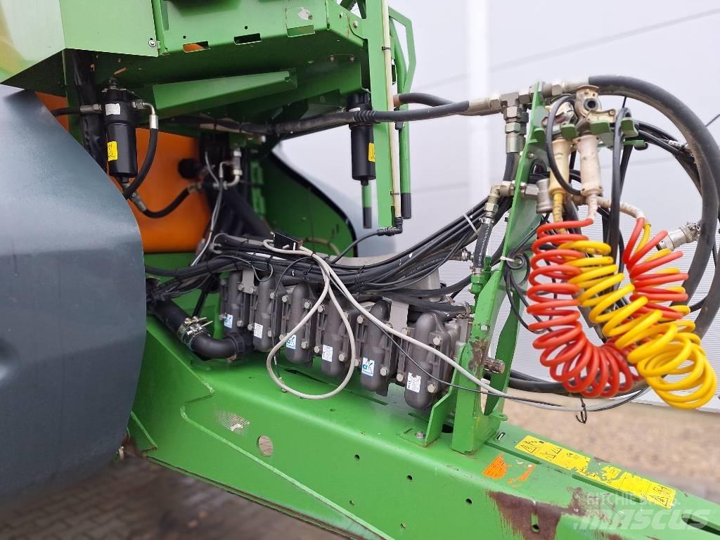 Amazone UX 11200 Tractoare agricole sprayers