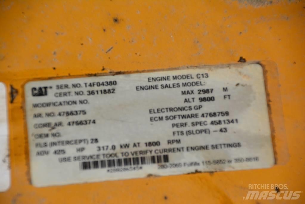 CAT 352 F L Excavatoare pe șenile
