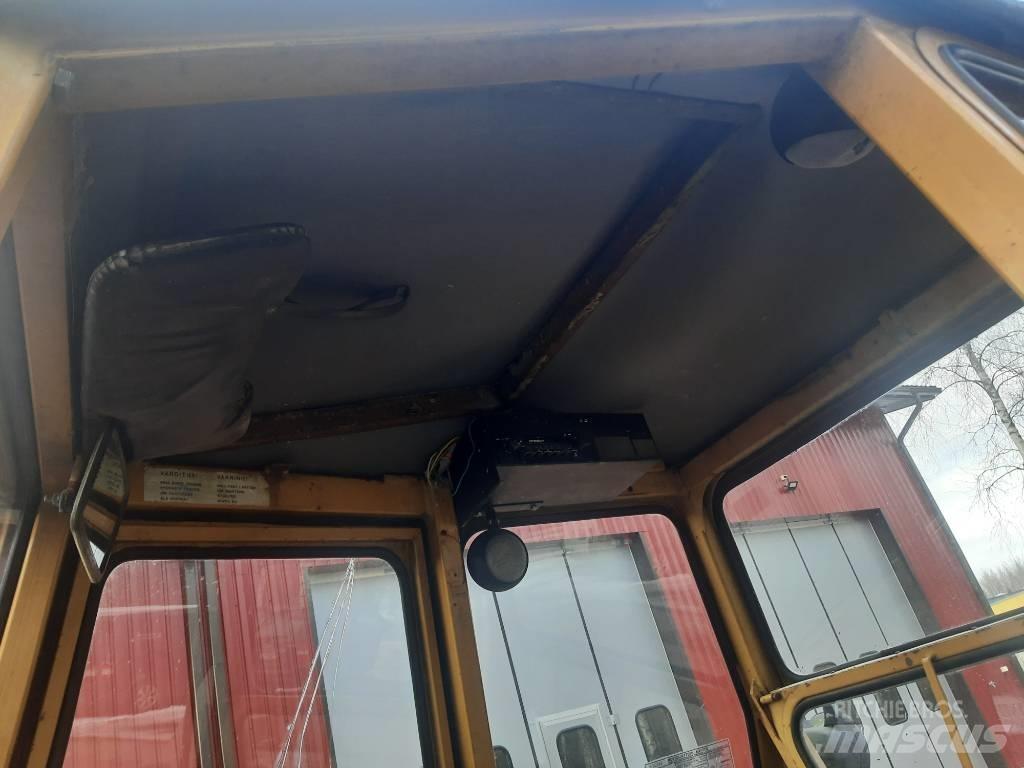 Valmet 702S 4 veto Tractoare