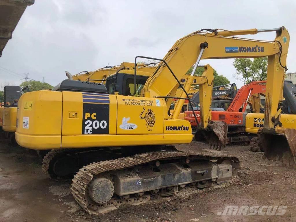 Komatsu PC 200 LC Excavatoare pe șenile

