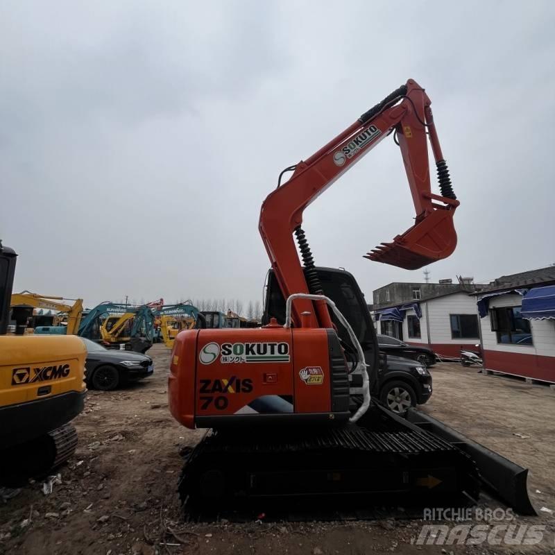 Hitachi ZX 70 Excavatoare 7t - 12t