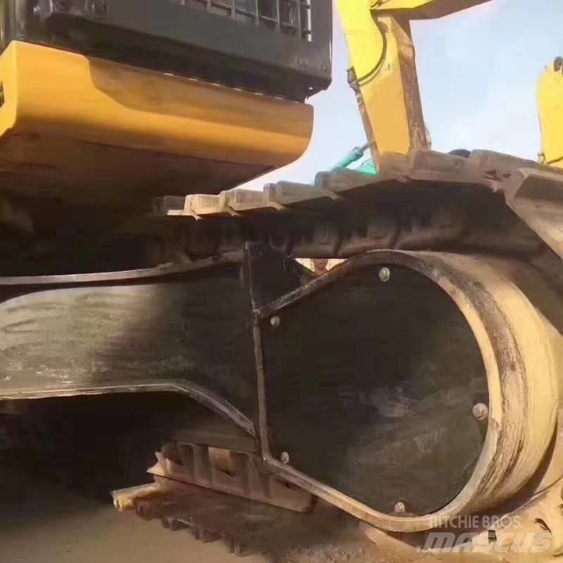 CAT 340 Excavatoare pe șenile
