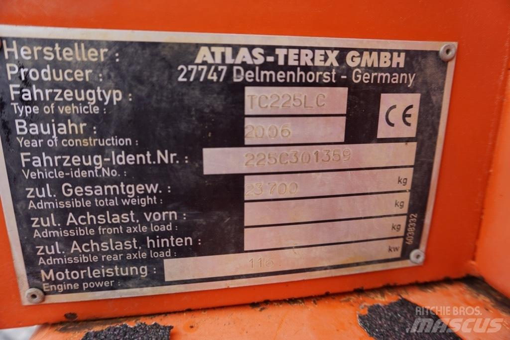 Terex TC225 LC Excavatoare pe șenile
