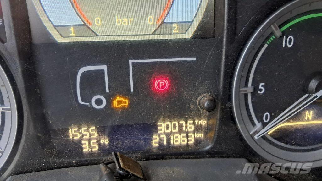 DAF XF 510 FAN Camion cu carlig de ridicare