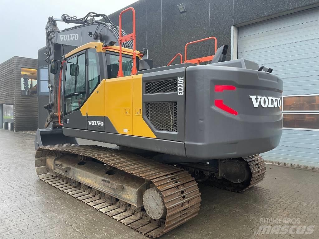 Volvo EC220E Excavatoare pe șenile
