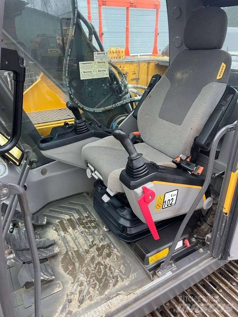 Volvo EC220E Excavatoare pe șenile
