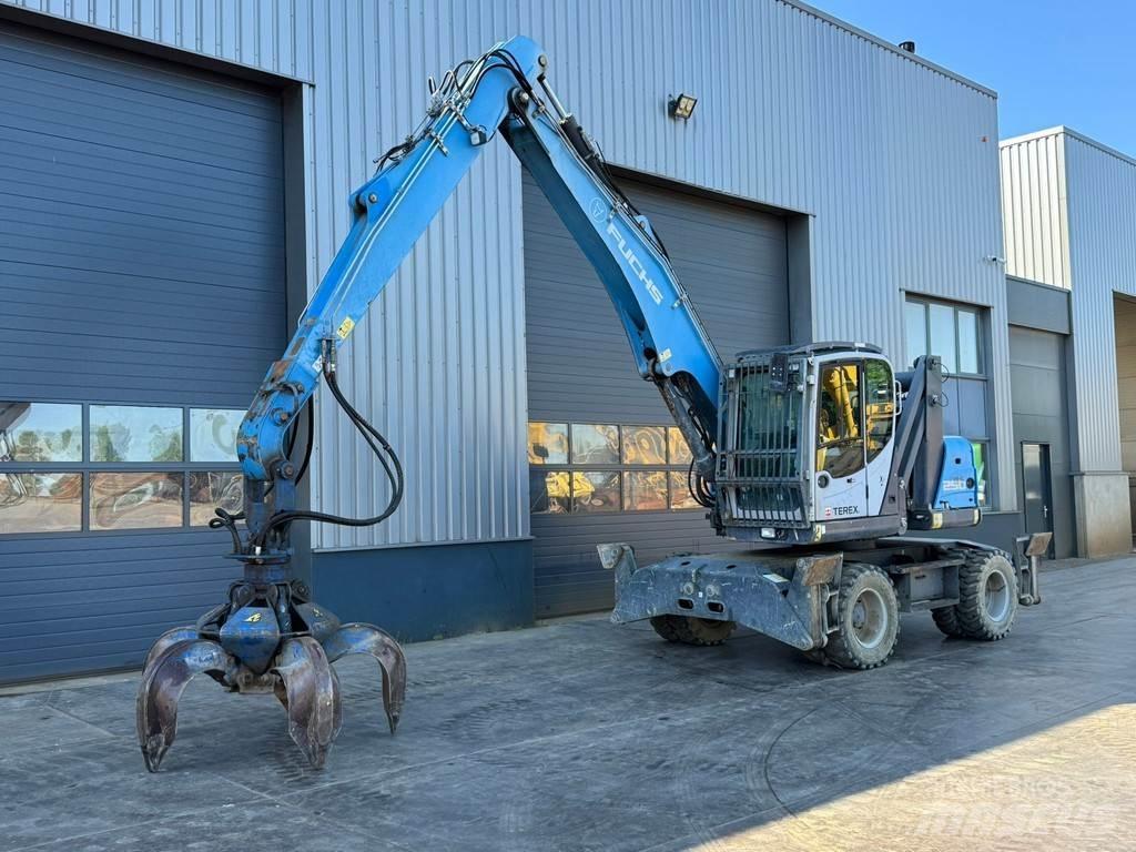 Fuchs MHL 250 E Paleta de manipulare