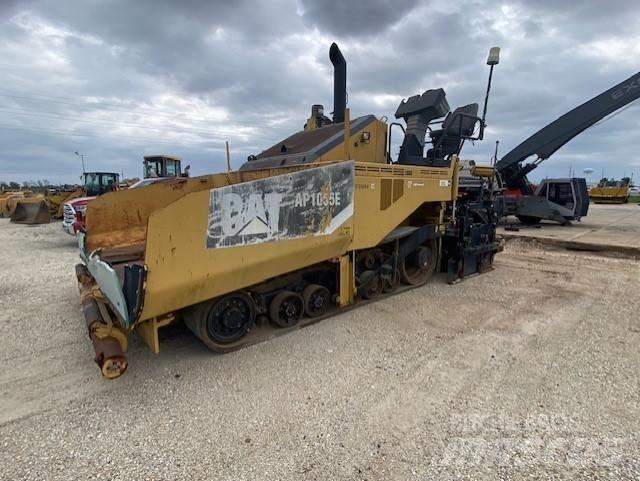 CAT AP1055E Pavatoare asfalt