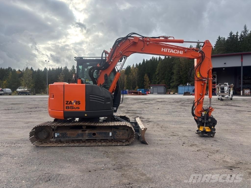Hitachi ZX 85 US-5A Excavatoare 7t - 12t