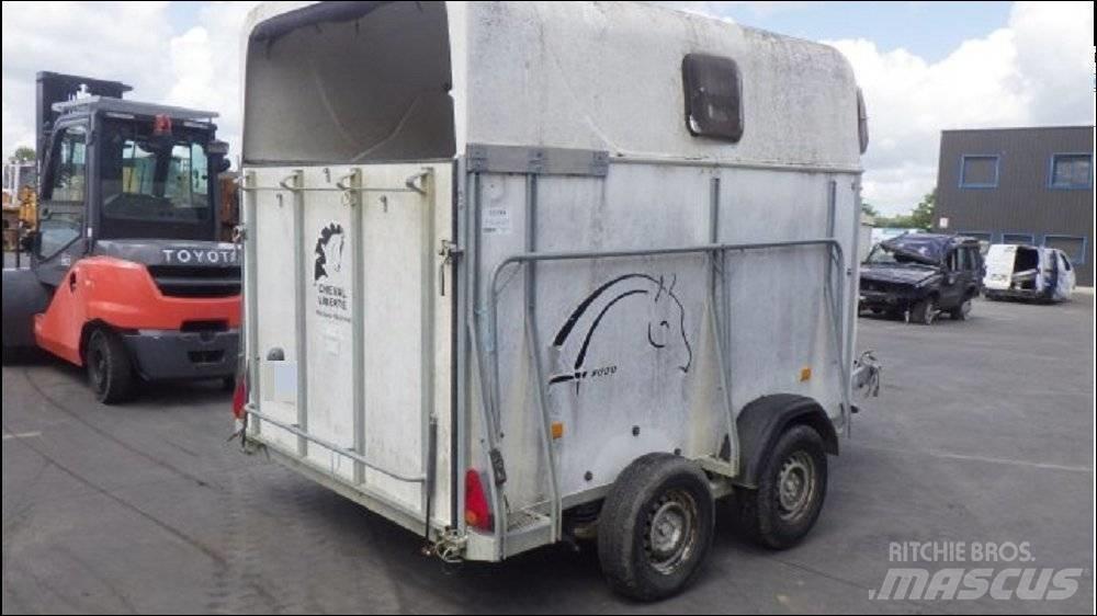 Cheval LIBER 4000 Alte remorci