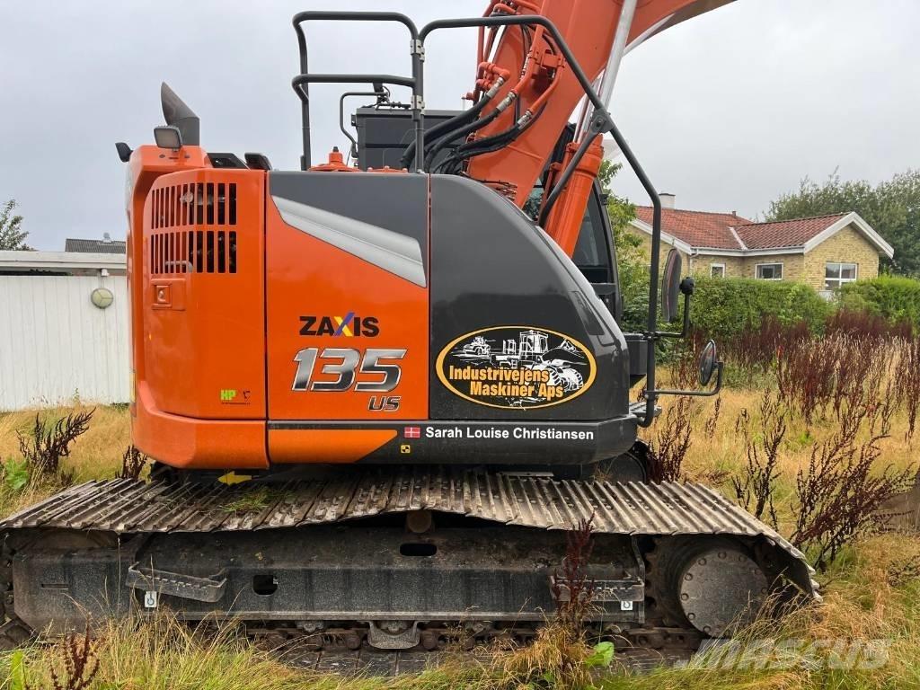 Hitachi ZX 135 US-7 Excavatoare pe șenile
