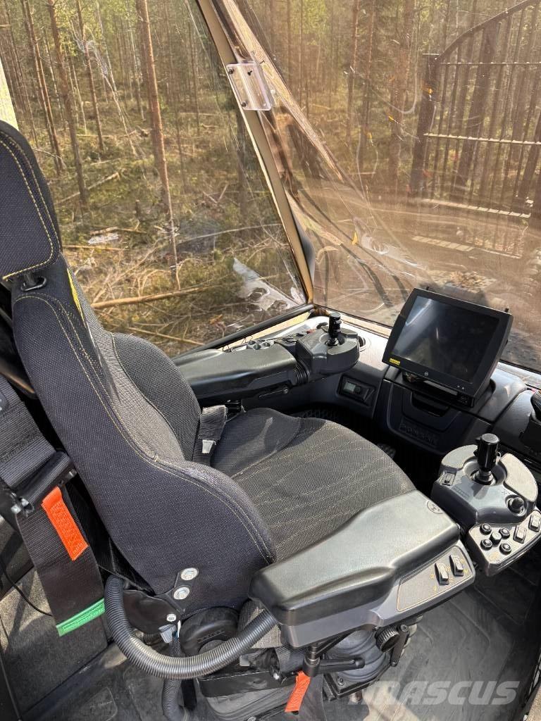 Ponsse ELK 8W Transportoare