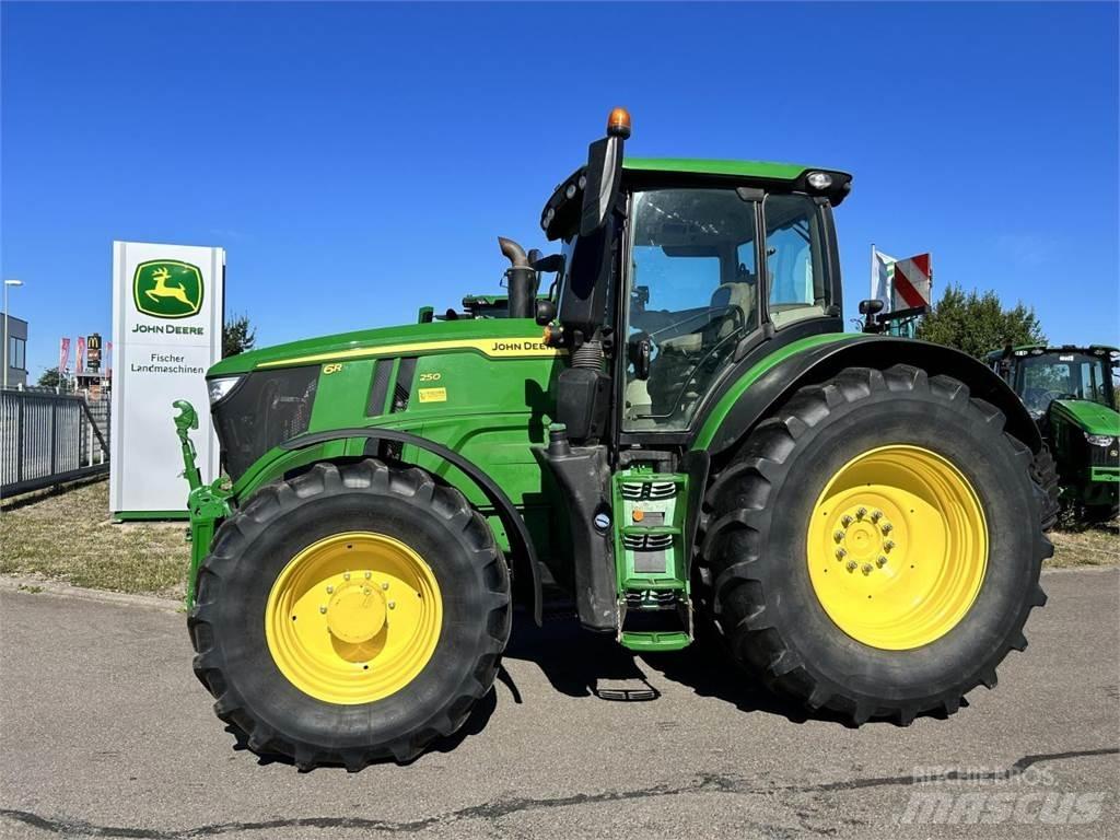 John Deere 6R 250 Tractoare