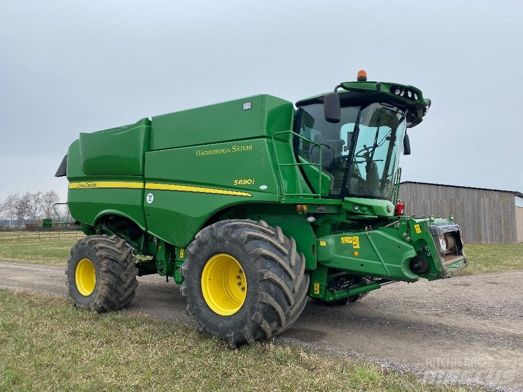 John Deere S 690 i Combine de secerat