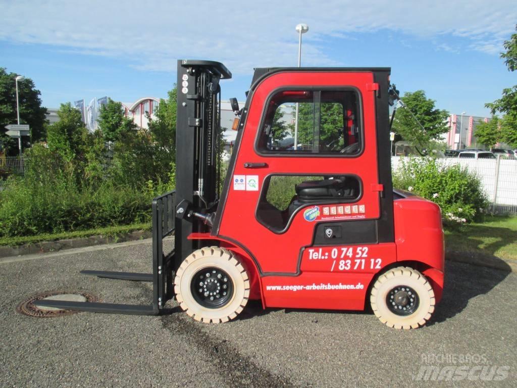 EP EFL 252 Stivuitor electric