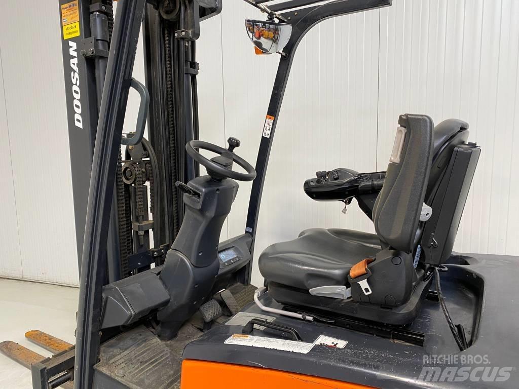 Doosan B20TL-7 Stivuitor electric