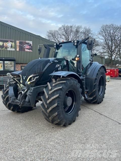 Valtra T 235 D Tractoare