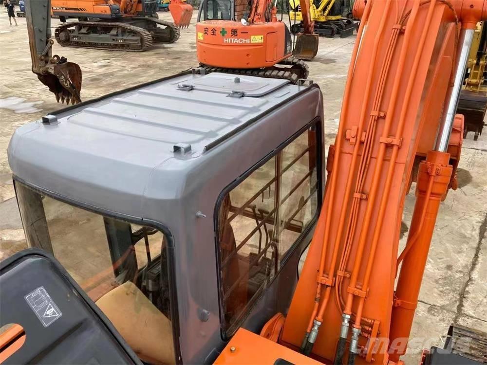 Hitachi EX 1200 Excavatoare pe șenile
