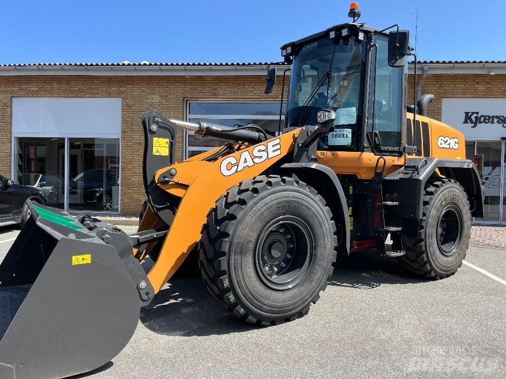 CASE 621 G Evolution Incarcator pe pneuri