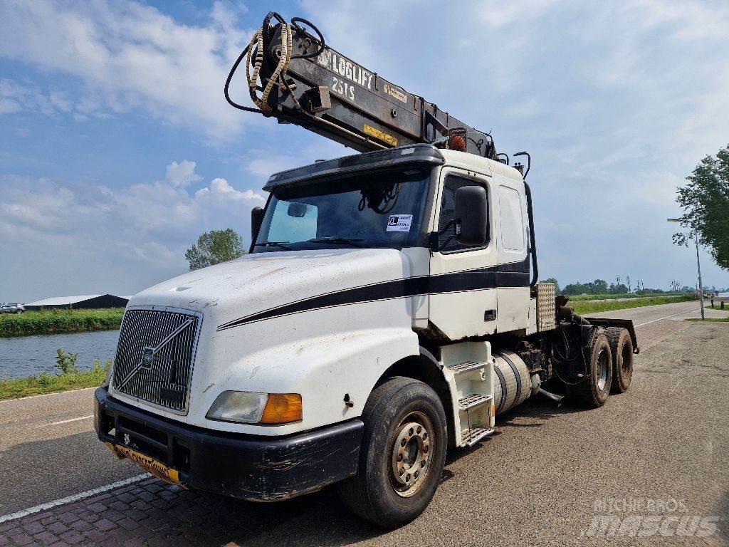 Volvo NH12.460 Autotractoare