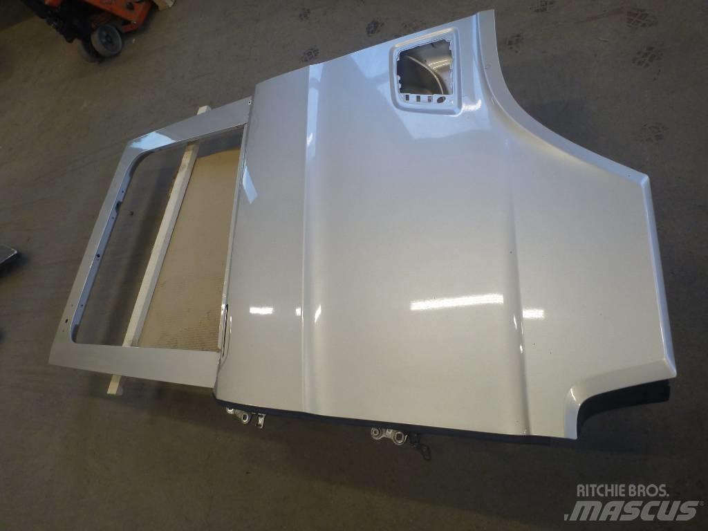  Dörr Scania R500 Cabine si interior