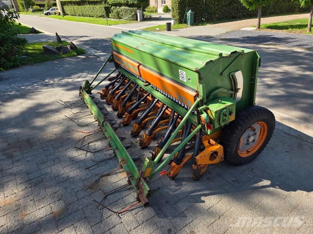 Amazone D8-30 Perforatoare