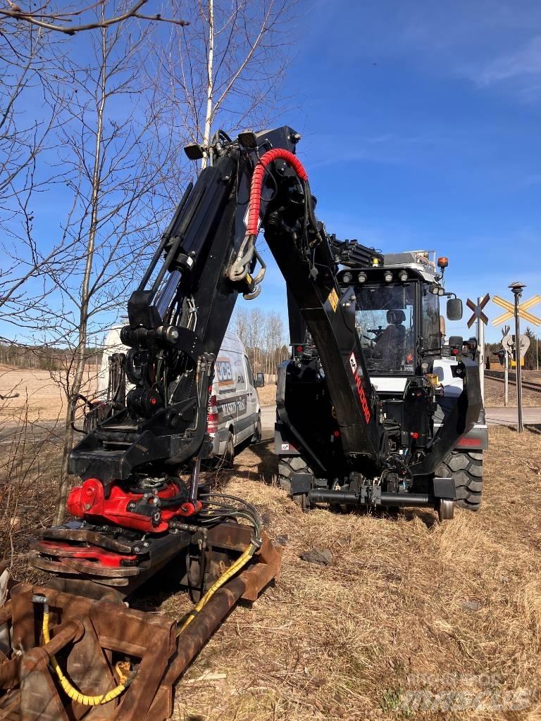 Huddig 1370 T Buldoexcavatoare