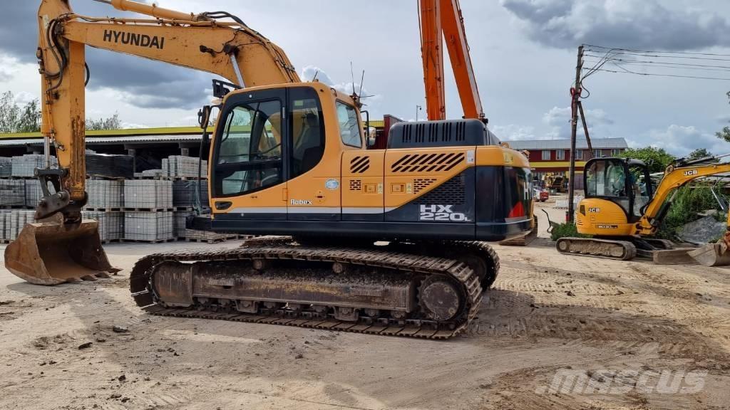 Hyundai 220 LC Excavatoare pe șenile
