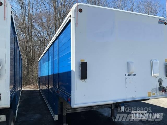 Mickey 16 Bay Remorci transport bauturi