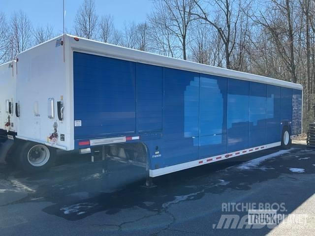 Mickey 16 Bay Remorci transport bauturi