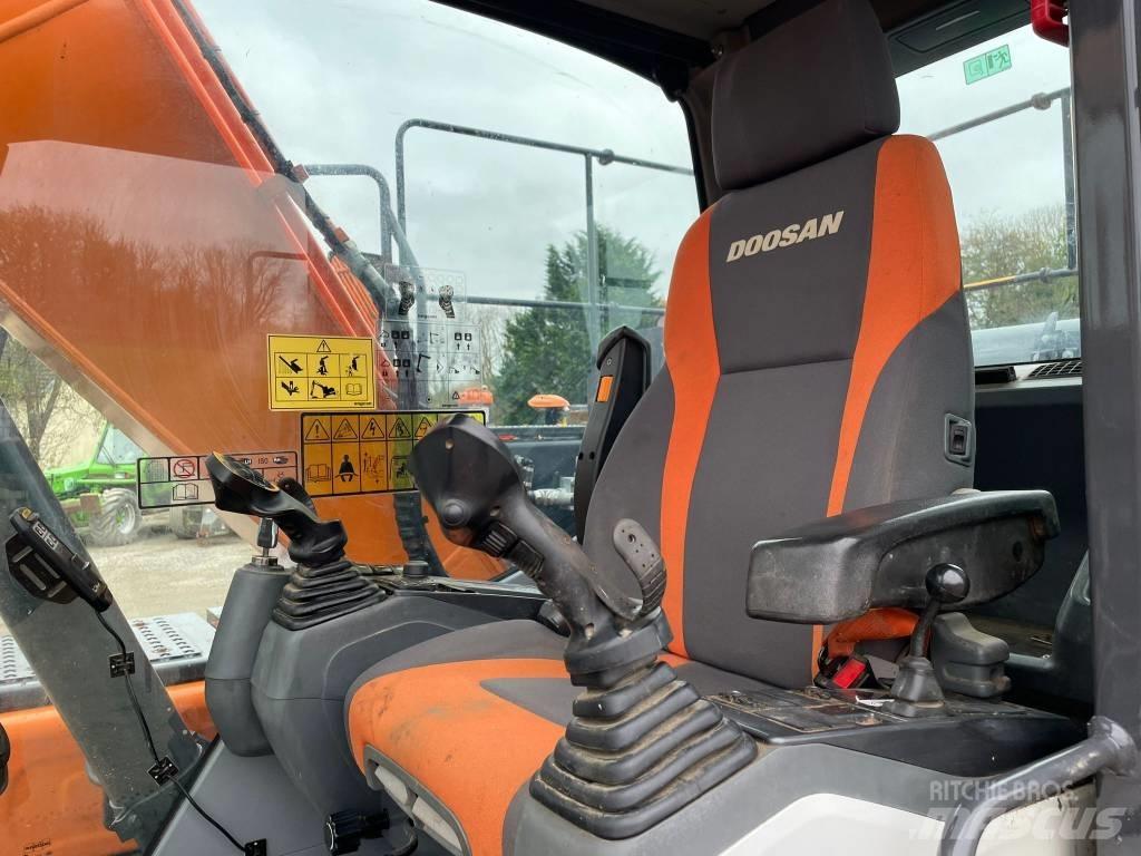 Doosan DX140LC-5 Excavatoare pe șenile
