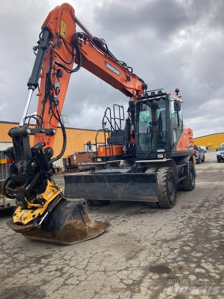 Doosan DX 170 W Excavatoare cu roti