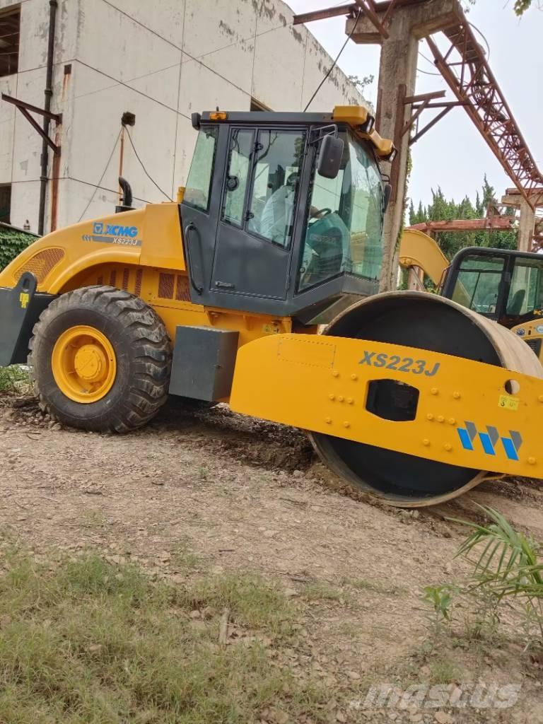 XCMG XS 223 J Compactoare monocilindrice