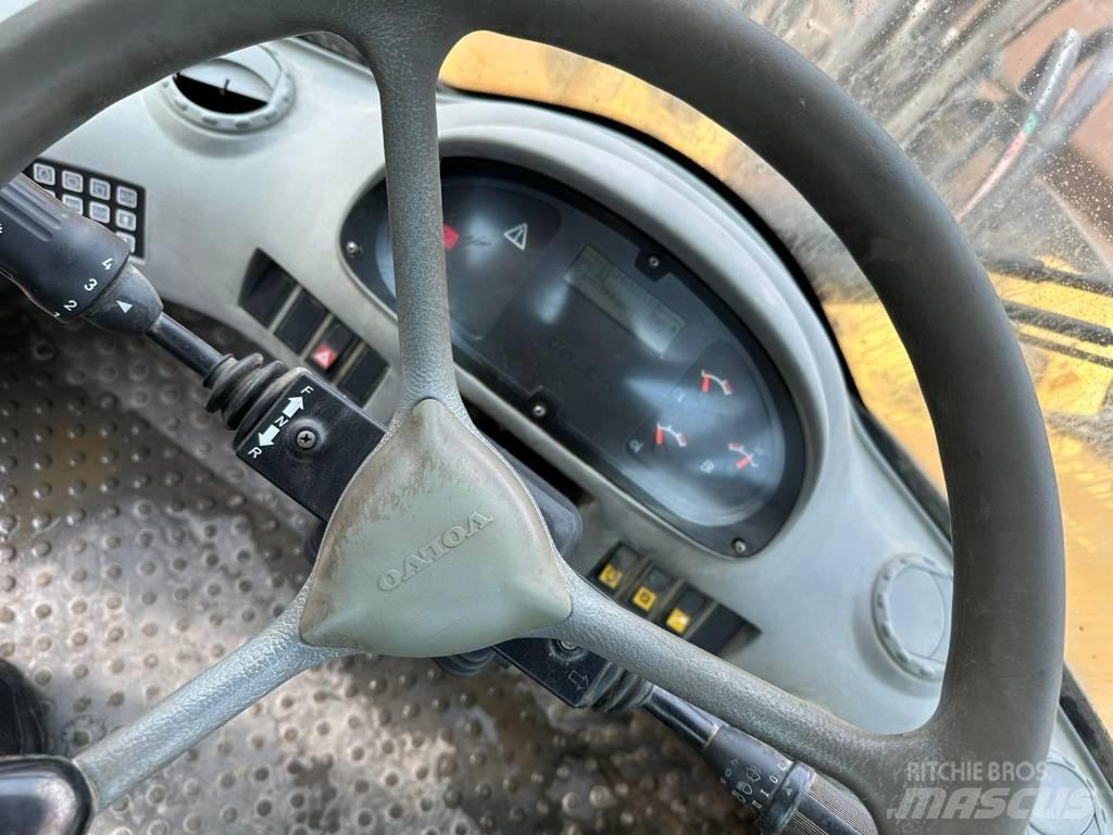 Volvo L180E Incarcator pe pneuri