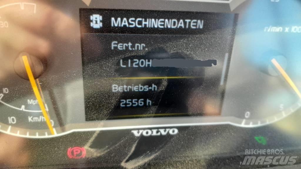 Volvo L 120 H Incarcator pe pneuri
