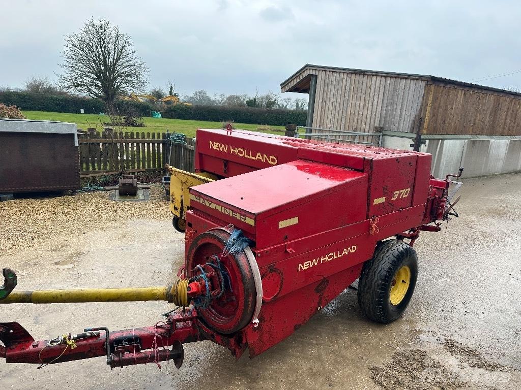 New Holland 370 Baler dreptunghiular