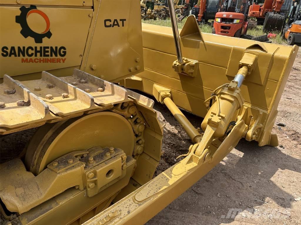 CAT D6G Buldozere pe senile