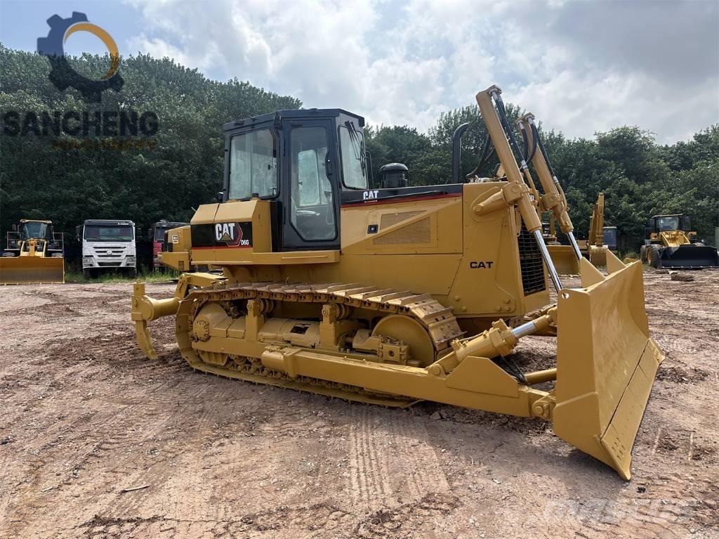 CAT D6G Buldozere pe senile