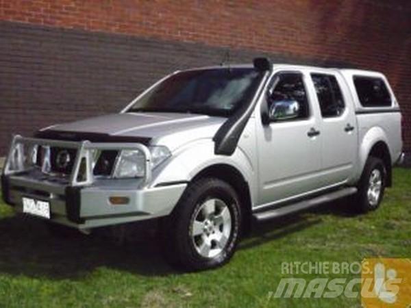 Nissan NAVARA ST-X Utilitara